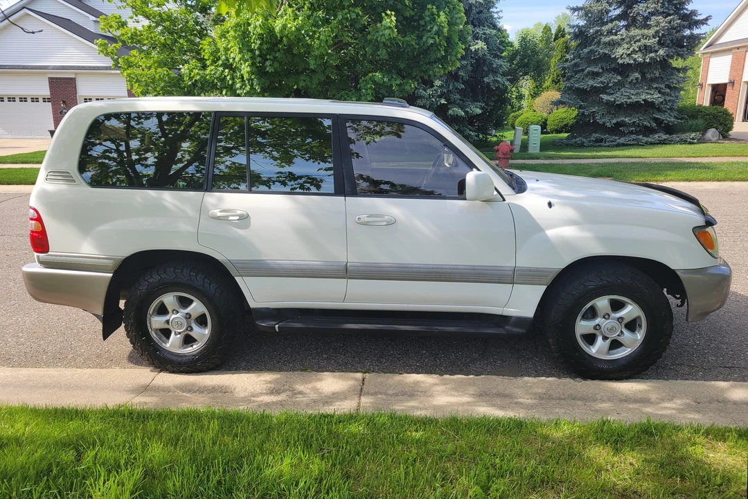 1998 Toyota J100 Land Cruiser - Image 3 of 31