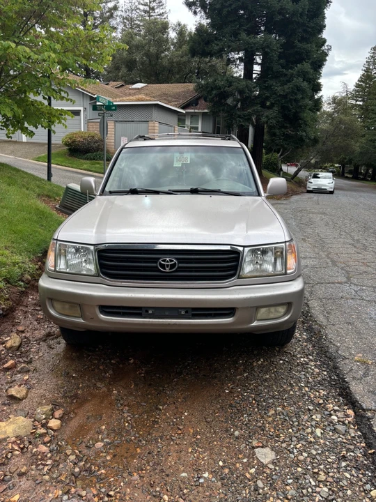 1998 Toyota J100 Land Cruiser - Image 2 of 7