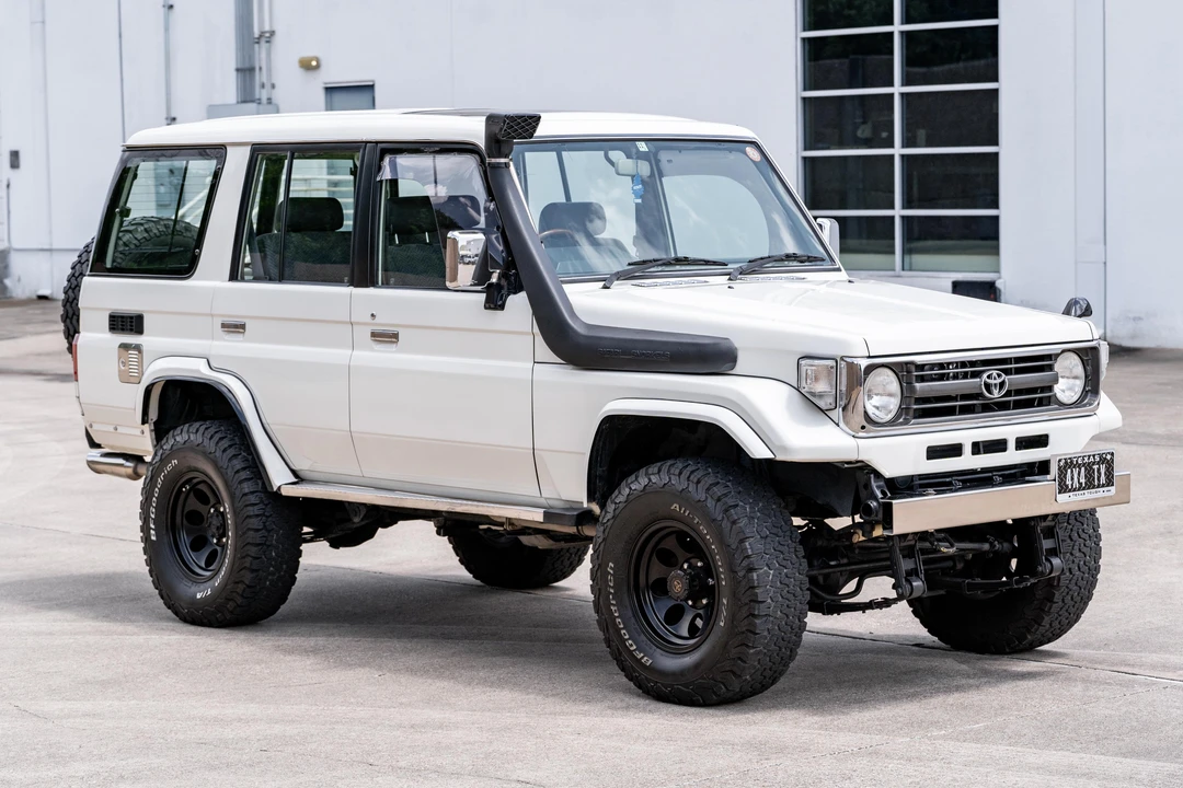 1998 Toyota J100 Land Cruiser - Image 8 of 31