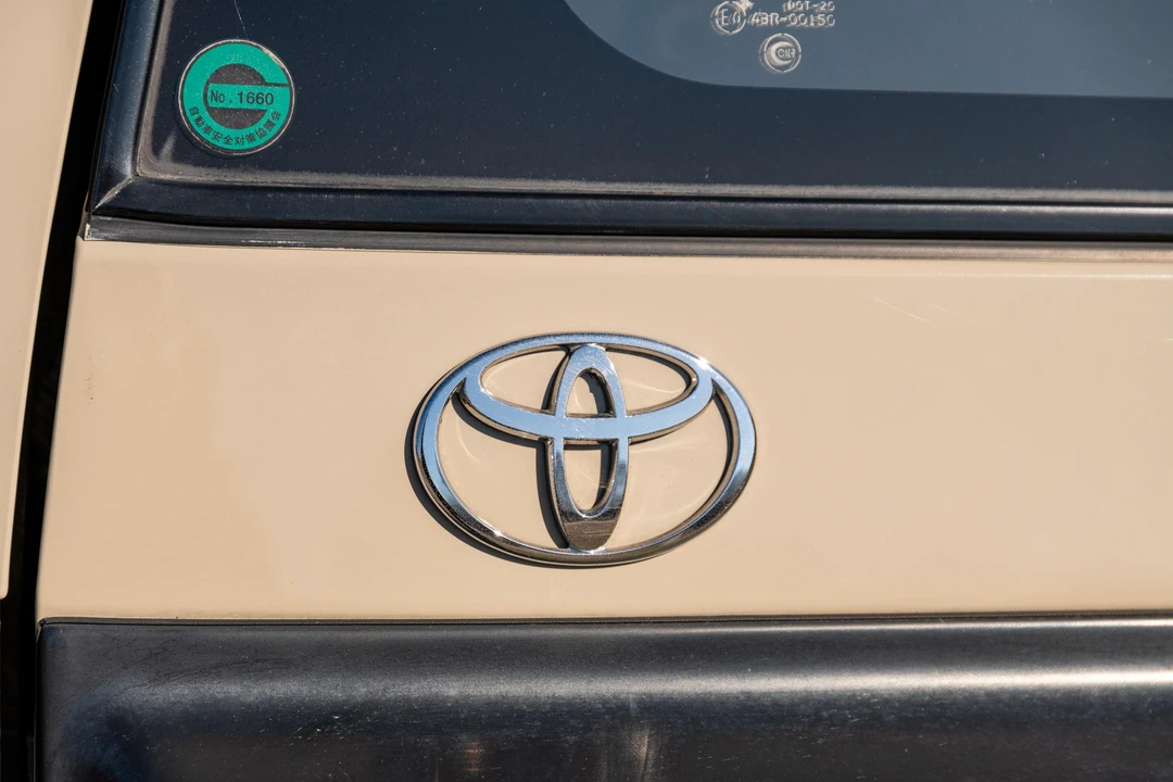 1998 Toyota J90 Land Cruiser Prado - Image 14 of 31
