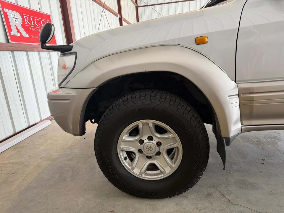 1998 Toyota J90 Land Cruiser Prado - Image 14 of 31