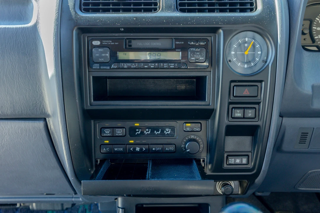 1998 Toyota J90 Land Cruiser Prado - Image 31 of 31
