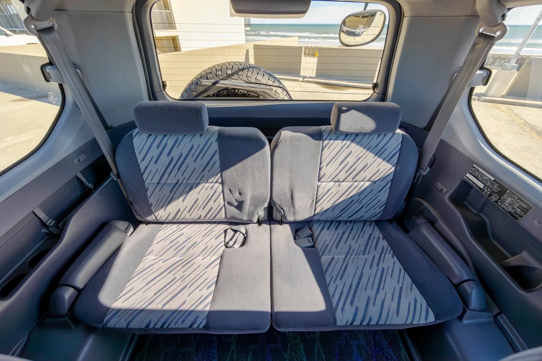 1998 Toyota J90 Land Cruiser Prado - Image 25 of 31