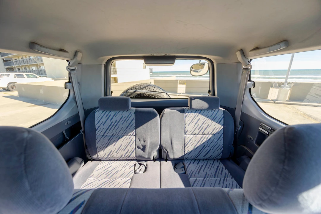 1998 Toyota J90 Land Cruiser Prado - Image 24 of 31