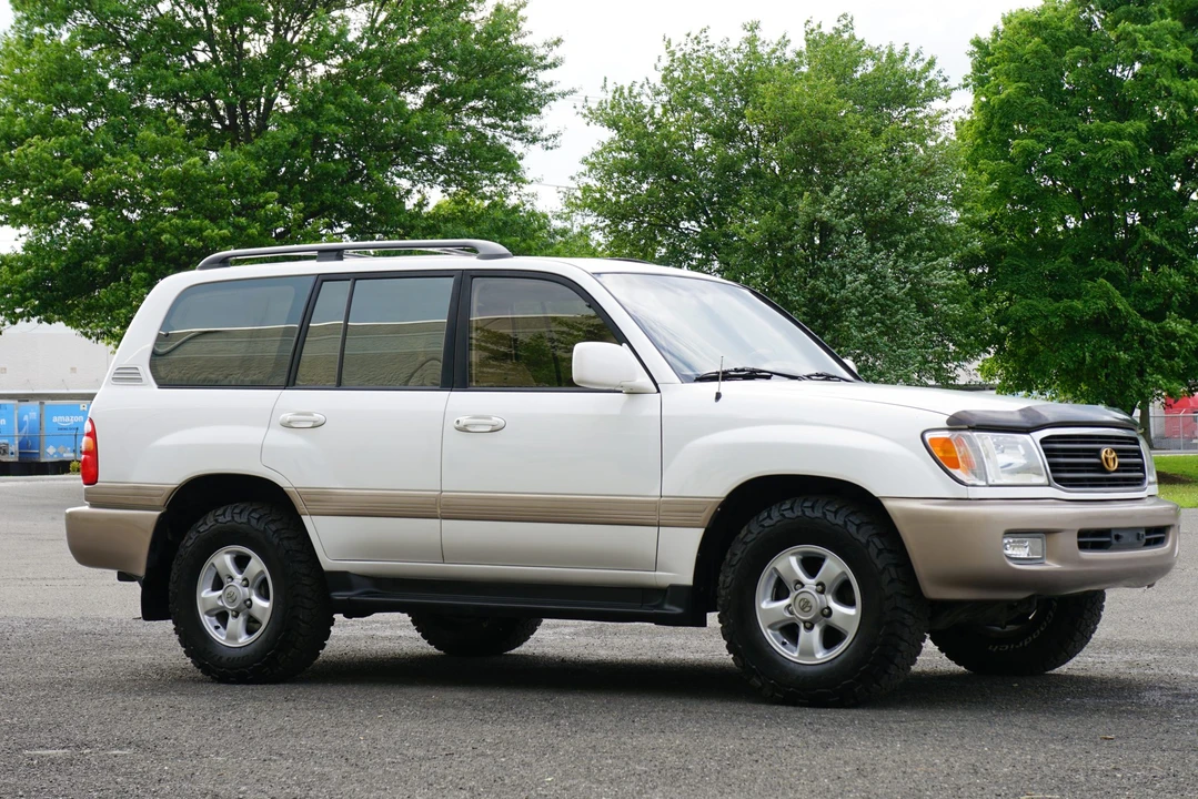 1998 Toyota J100 Land Cruiser - Image 9 of 31