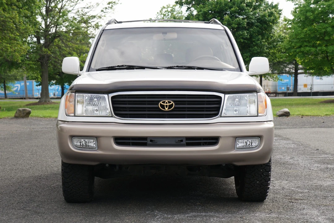 1998 Toyota J100 Land Cruiser - Image 11 of 31
