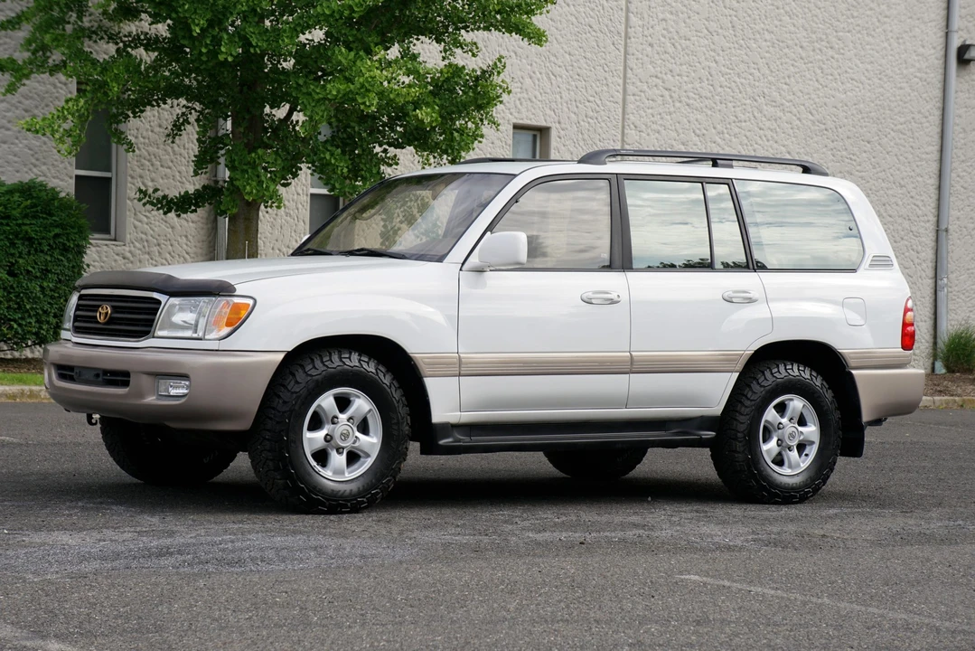1998 Toyota J100 Land Cruiser - Image 3 of 31
