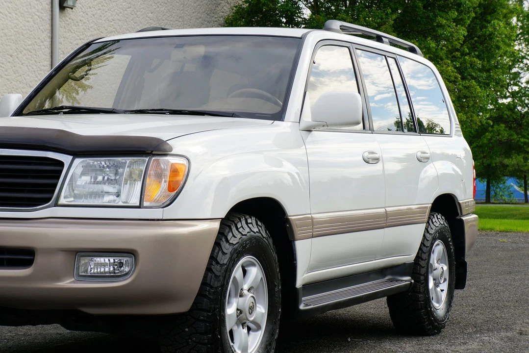 1998 Toyota J100 Land Cruiser - Image 15 of 31