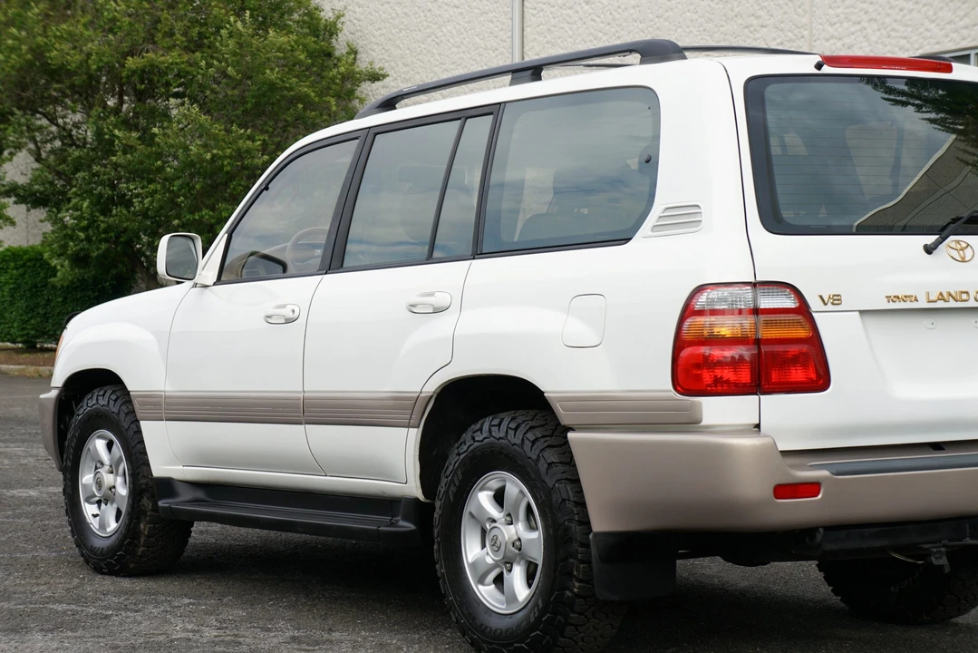 1998 Toyota J100 Land Cruiser - Image 28 of 31