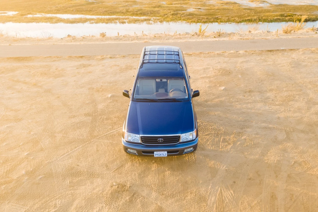 1998 Toyota J100 Land Cruiser - Image 11 of 31