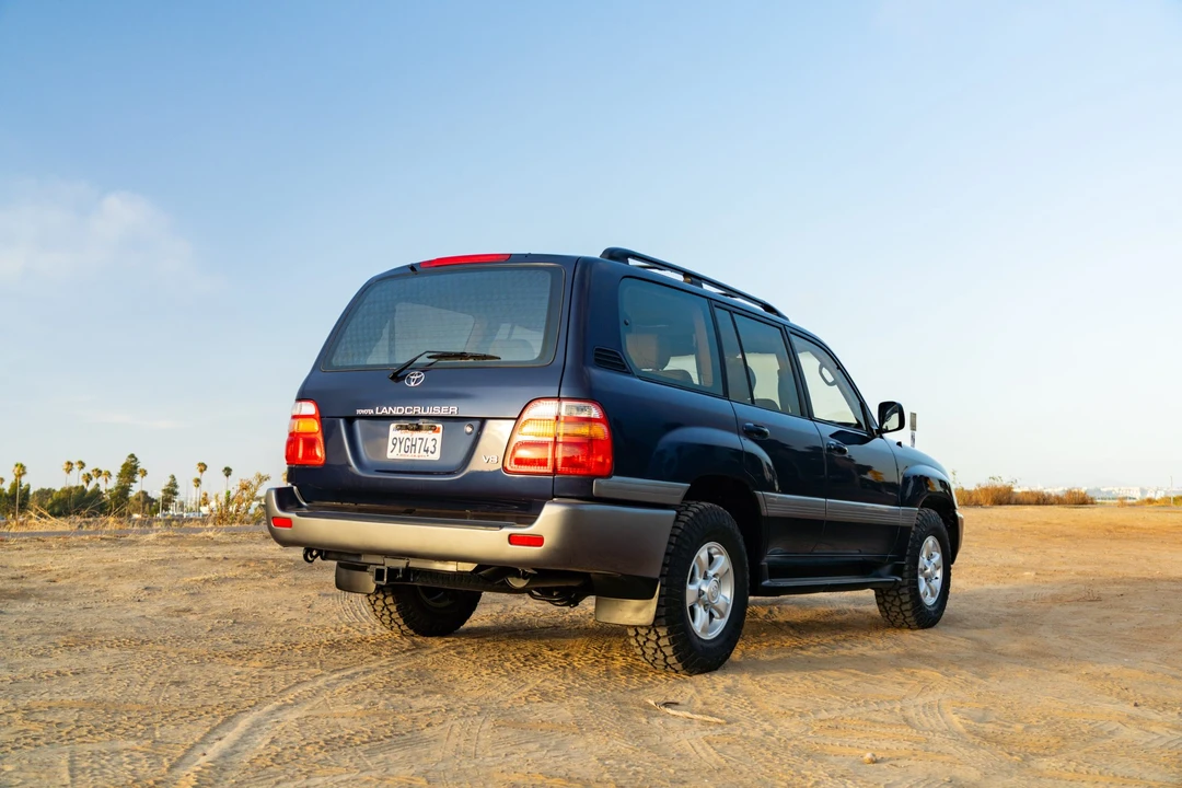 1998 Toyota J100 Land Cruiser - Image 5 of 31