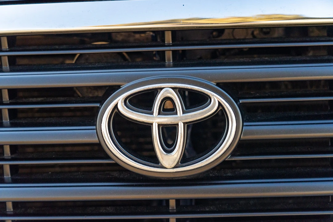 1998 Toyota J100 Land Cruiser - Image 18 of 31