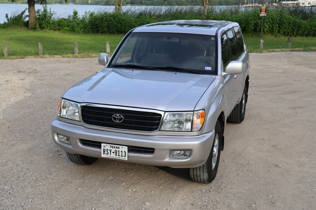 1998 Toyota J100 Land Cruiser - Image 12 of 31