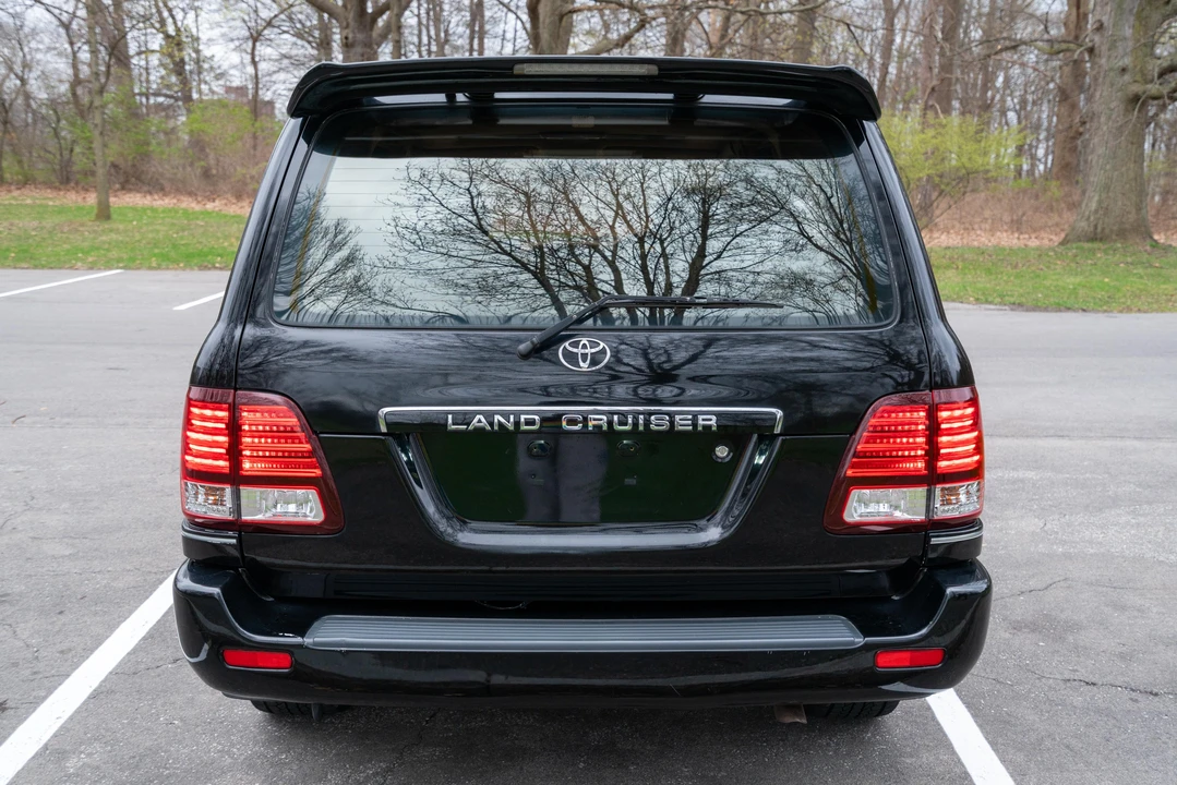 1998 Toyota J100 Land Cruiser - Image 9 of 31