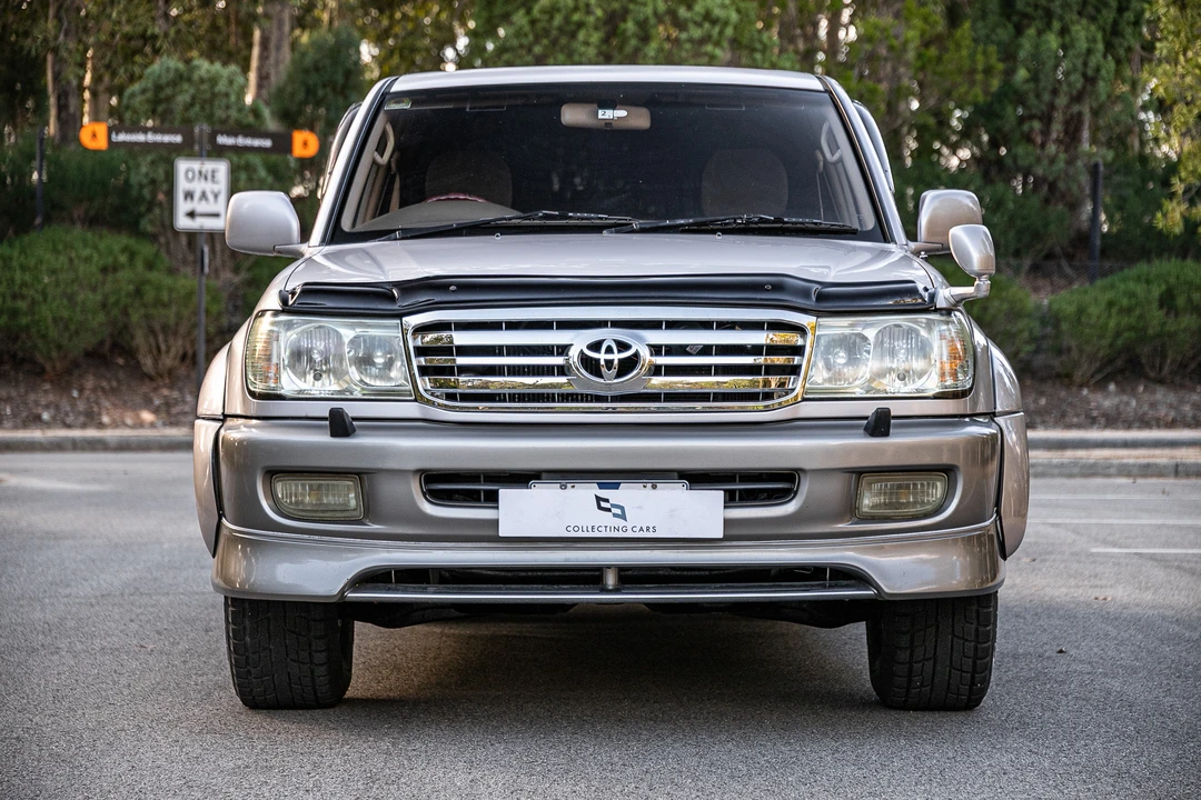 1998 Toyota J80 Land Cruiser - Image 2 of 31