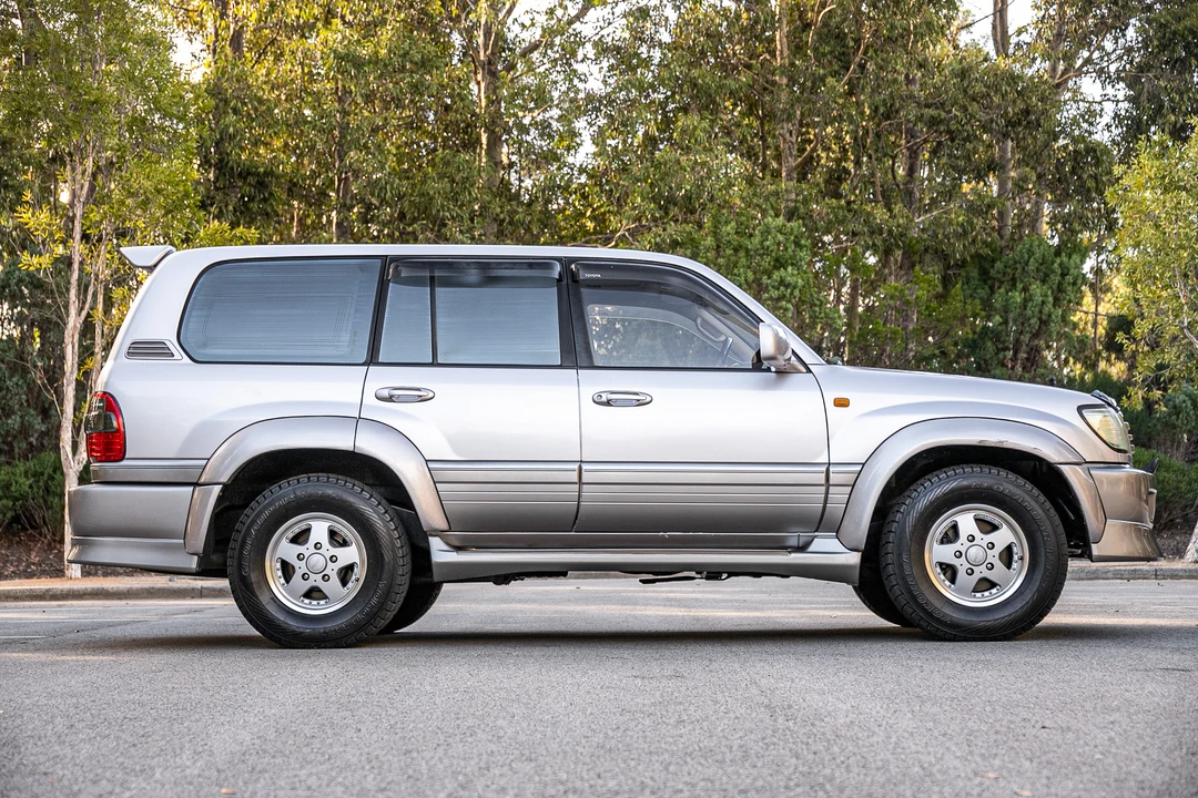 1998 Toyota J80 Land Cruiser - Image 12 of 31