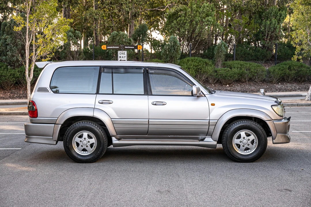 1998 Toyota J80 Land Cruiser - Image 20 of 31