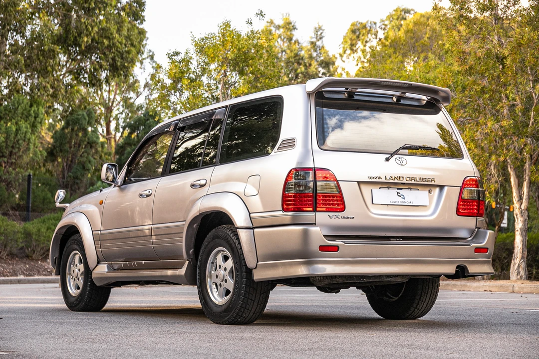 1998 Toyota J80 Land Cruiser - Image 15 of 31