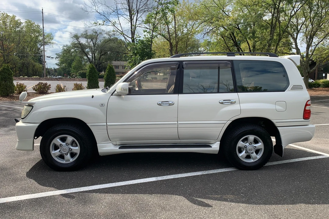 1998 Toyota J100 Land Cruiser - Image 3 of 31