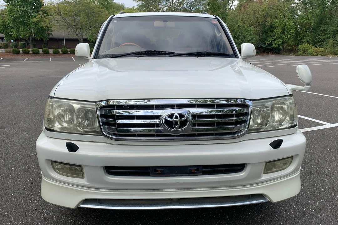 1998 Toyota J100 Land Cruiser - Image 2 of 31