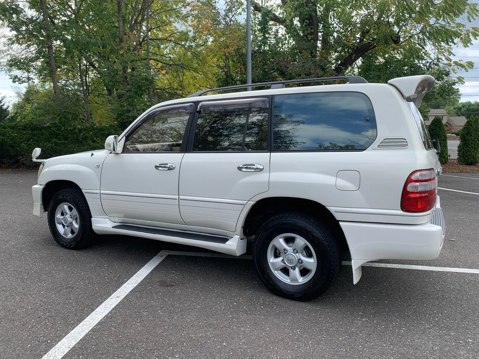 1998 Toyota J100 Land Cruiser - Image 15 of 31