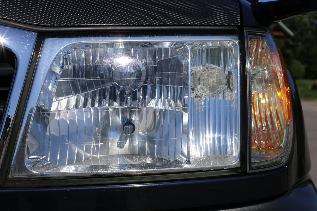 1998 Toyota J100 Land Cruiser - Image 17 of 31