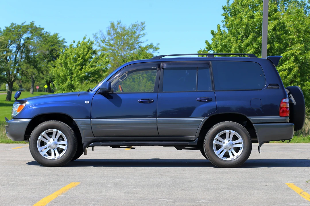 1998 Toyota J100 Land Cruiser - Image 7 of 31