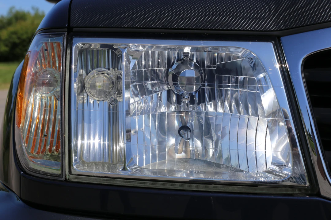 1998 Toyota J100 Land Cruiser - Image 15 of 31