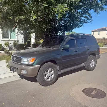 1998 Toyota Land Cruiser Sport Utility 4D