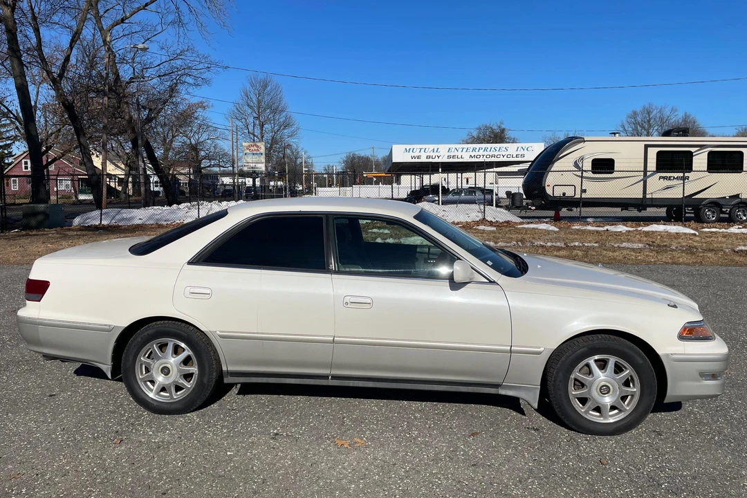 1998 Toyota Mark II 8th Gen - Image 3 of 31