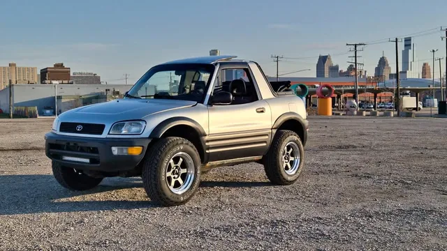 1998 Toyota RAV4 2-Door Soft Top