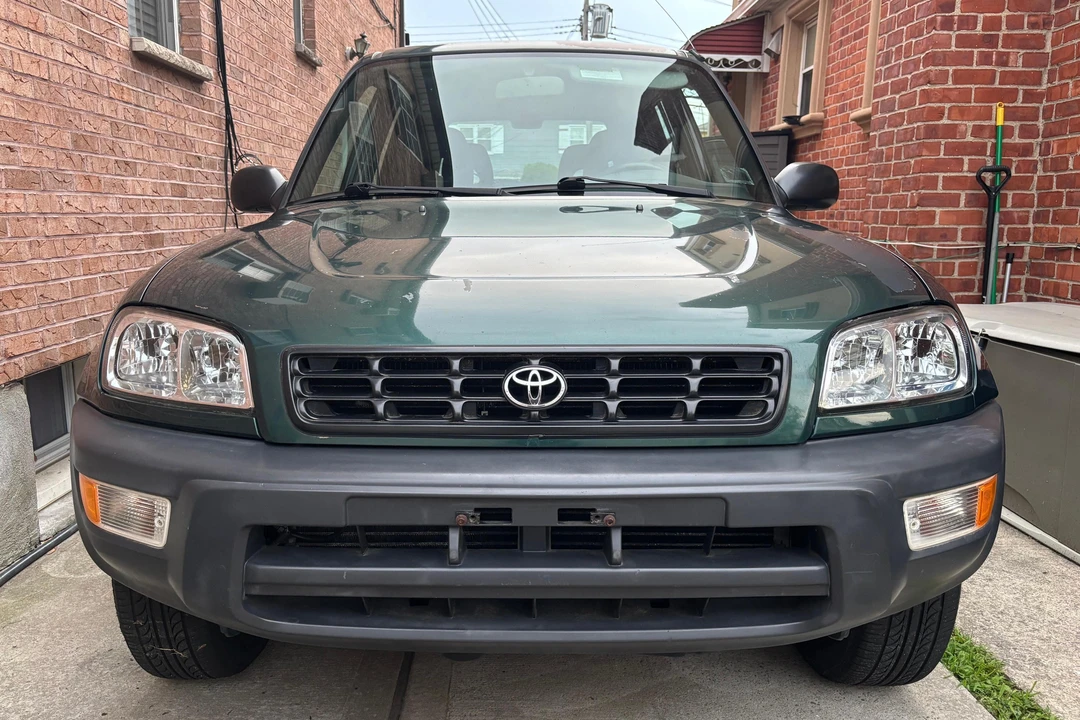 1998 Toyota RAV4 1st Gen - Image 2 of 31