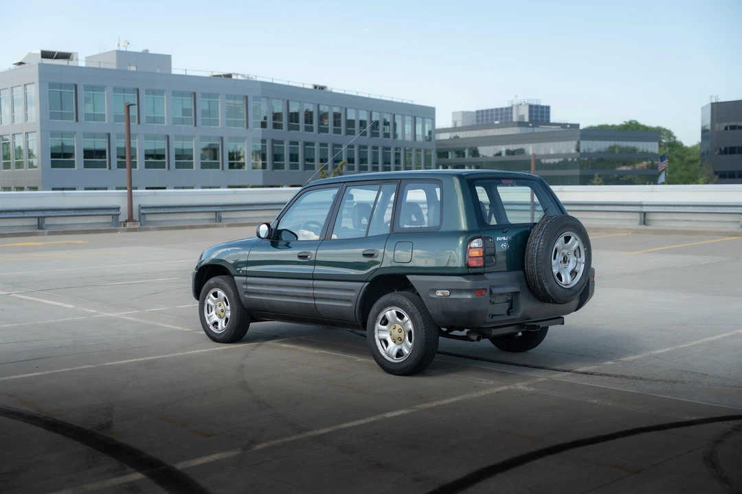 1998 Toyota RAV4 1st Gen - Image 8 of 31
