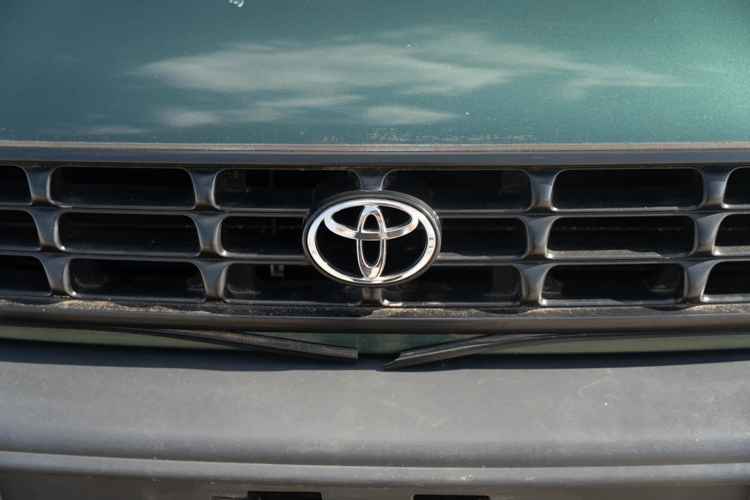 1998 Toyota RAV4 1st Gen - Image 16 of 31