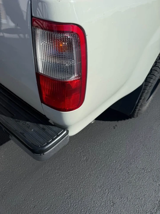 1998 Toyota T100 - Image 5 of 10
