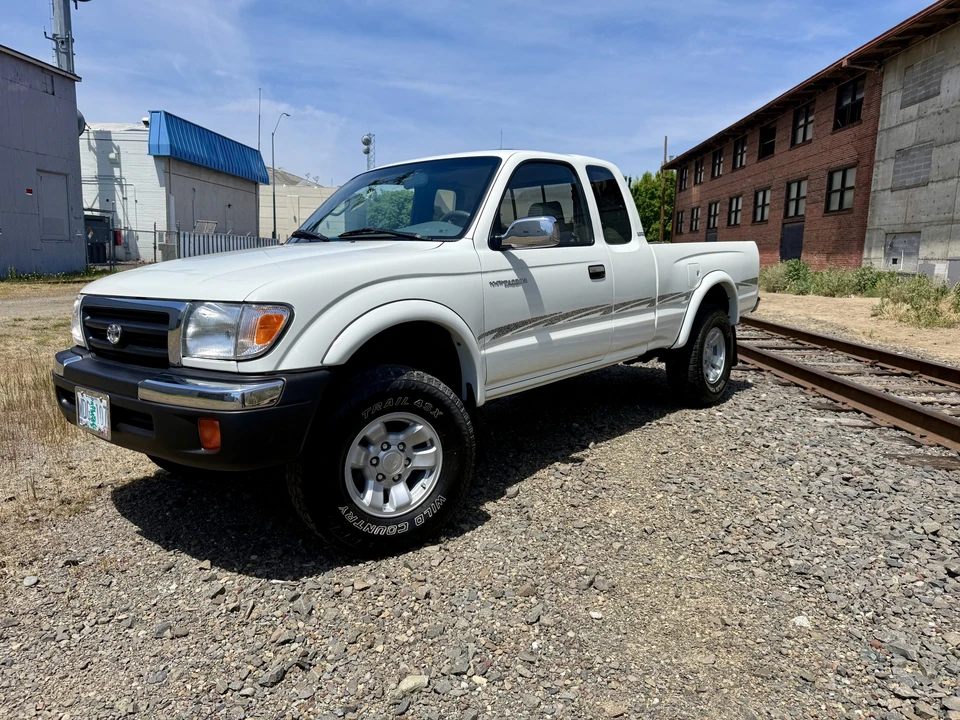 1998 Toyota Tacoma 1st Gen - Image 9 of 31
