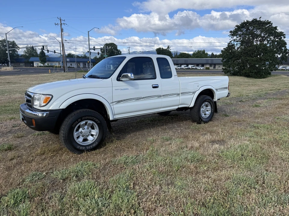 1998 Toyota Tacoma 1st Gen - Image 18 of 31