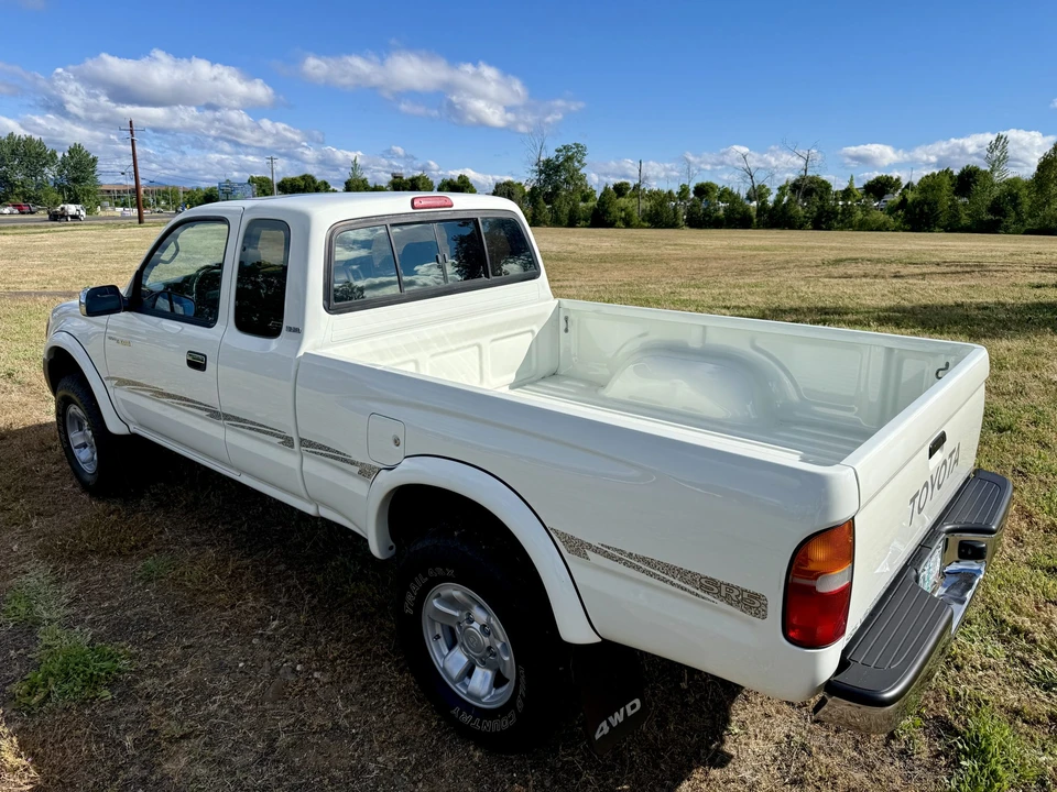 1998 Toyota Tacoma 1st Gen - Image 28 of 31
