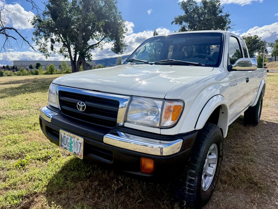 1998 Toyota Tacoma 1st Gen - Image 6 of 31