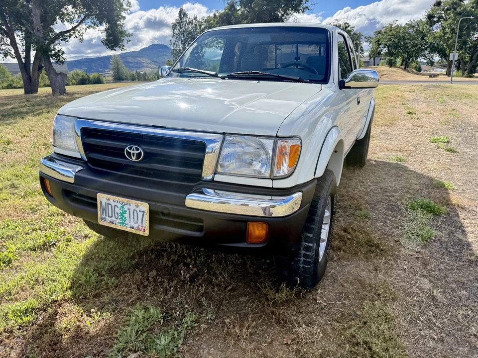 1998 Toyota Tacoma 1st Gen - Image 4 of 31