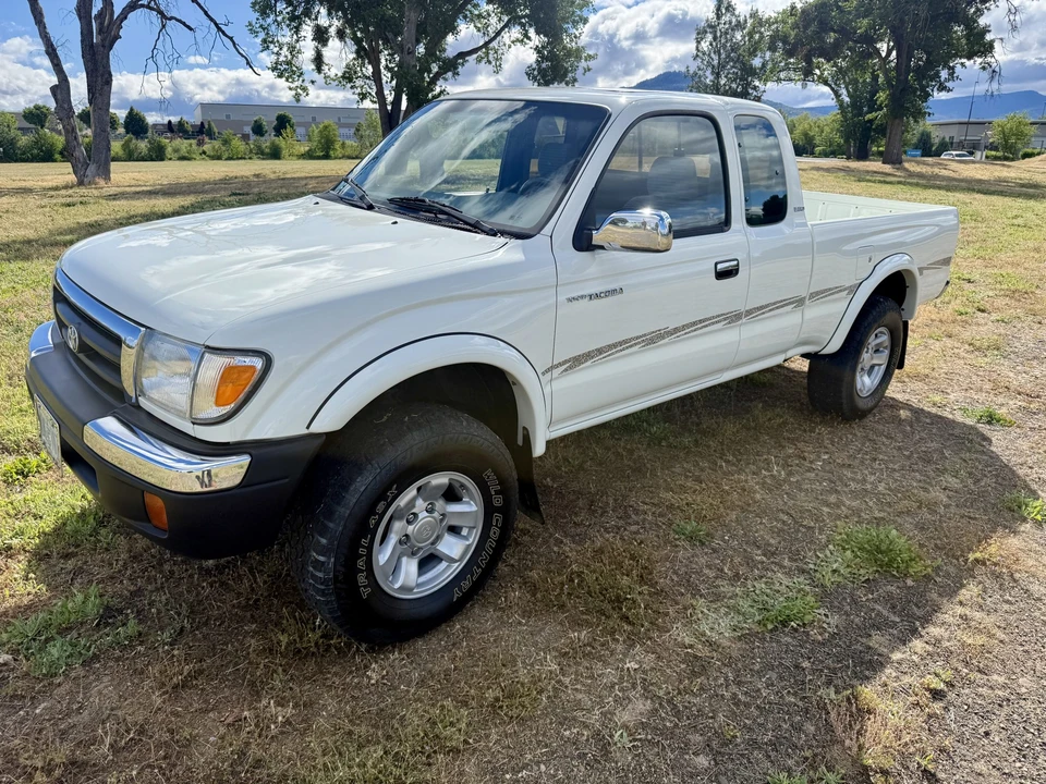 1998 Toyota Tacoma 1st Gen - Image 16 of 31