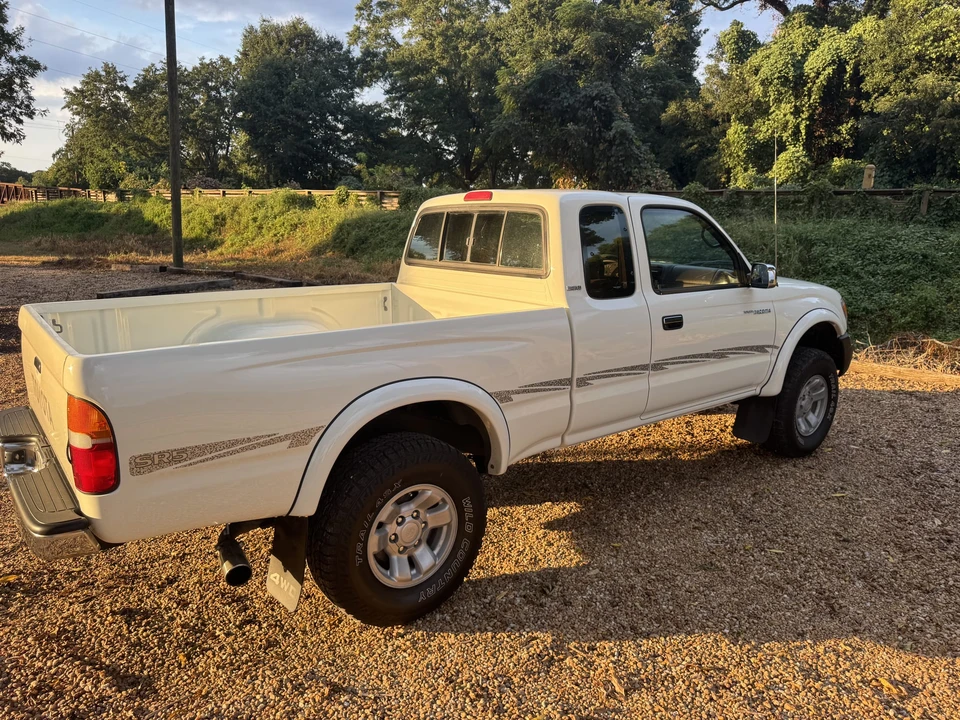 1998 Toyota Tacoma 1st Gen - Image 13 of 31