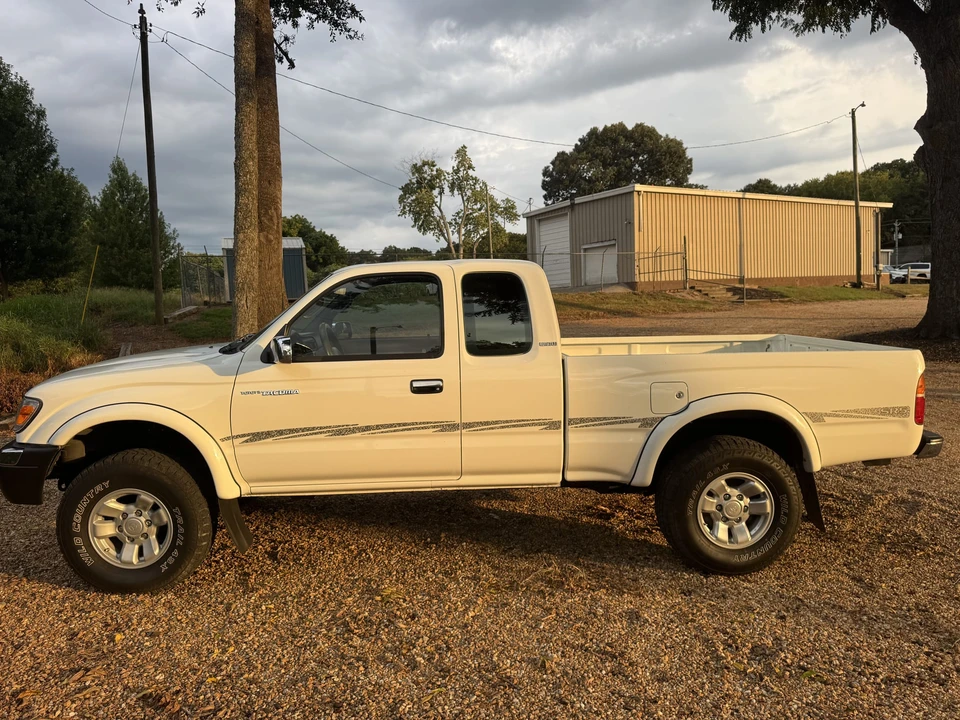 1998 Toyota Tacoma 1st Gen - Image 7 of 31