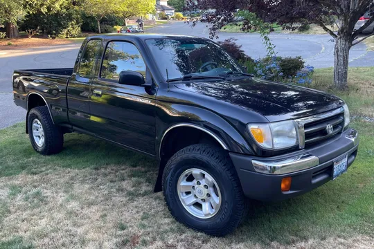 1998 Toyota Tacoma SR5 XtraCab V6 4x4