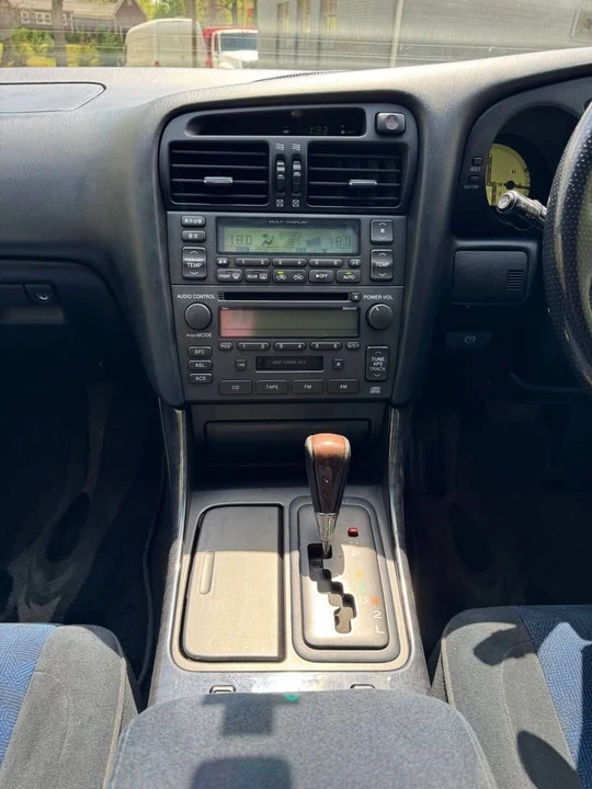 1998 Toyota Aristo - Image 10 of 17