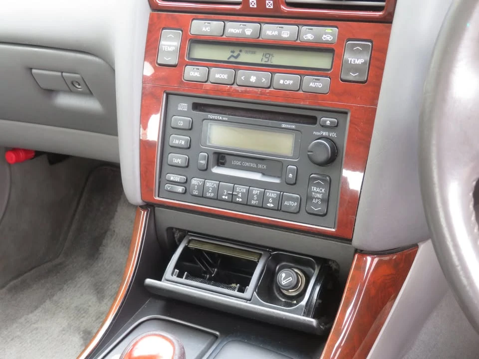 1998 Toyota Aristo - Image 12 of 20