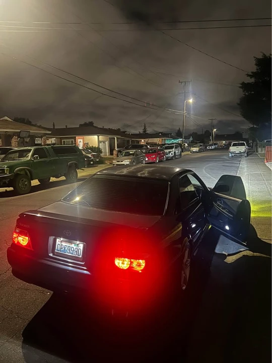 1998 Toyota Chaser 6th Gen - Image 4 of 7