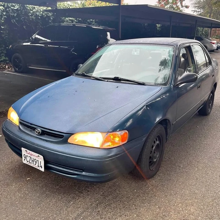 1998 Toyota Corolla 8th Gen - Image 1 of 2