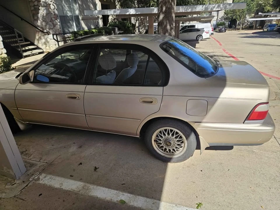 1998 Toyota Corolla 8th Gen - Image 3 of 4