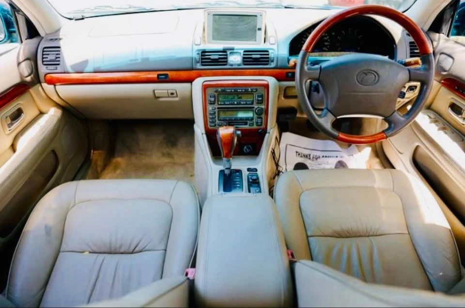 1998 Toyota Progres - Image 8 of 9